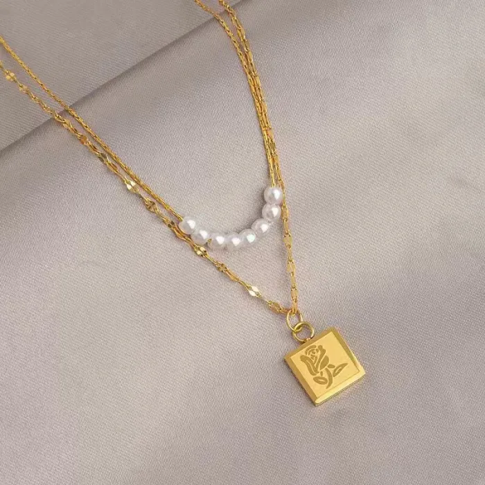 Trendy Gold Stainless Steel Necklace for Women Elegant Small Design Luxury Jewelry