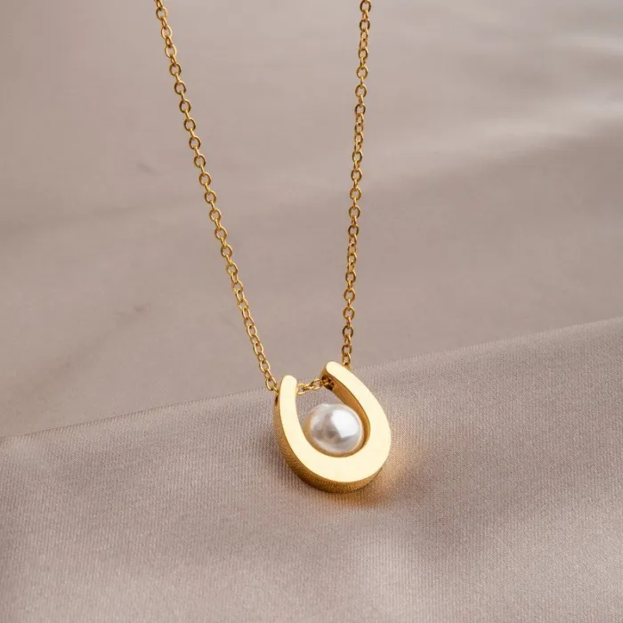 Elegant Gold Titanium Steel Necklace for Women Dainty Luxury Chain Minimalist Jewelry