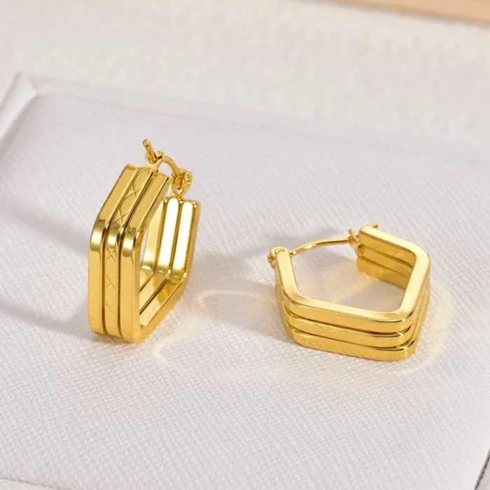 Asymmetrical Gold Stainless Steel Earrings for Women Elegant Minimalist High-End Statement Jewelry