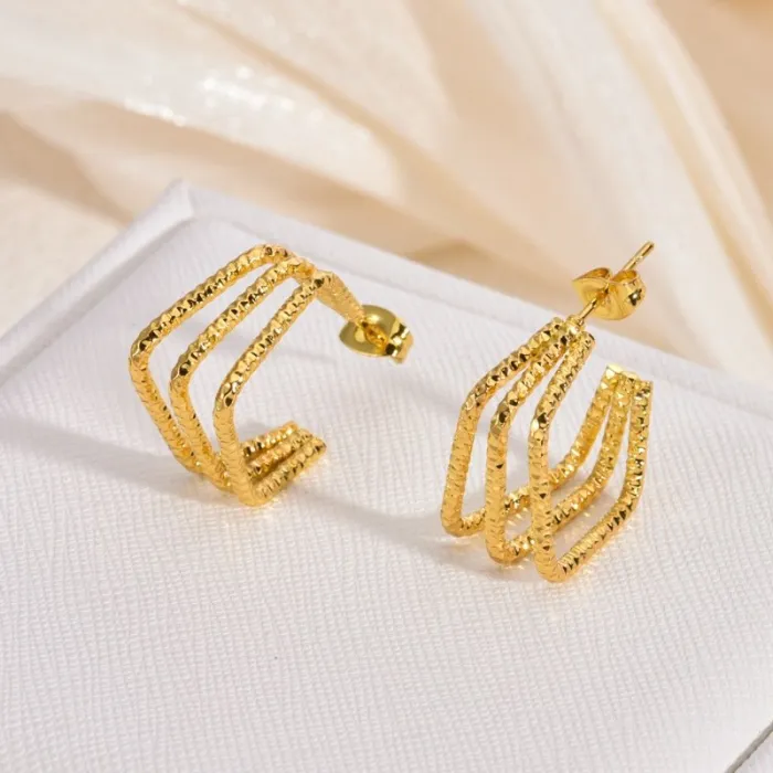 Vintage Gold Stainless Steel Earrings for Women Elegant Statement Design High-End Minimalist Jewelry