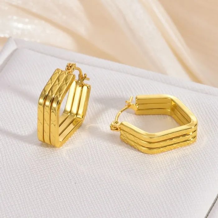 Vintage Gold Stainless Steel Earrings for Women Elegant Statement Design High-End Minimalist Jewelry
