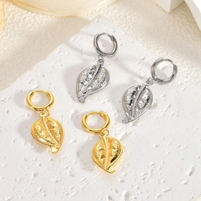 Elegant Vintage Gold Stainless Steel Earrings for Women High-End Statement Small Design Jewelry