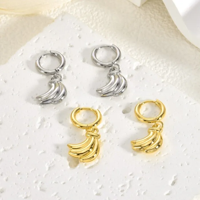 Elegant Vintage Gold Stainless Steel Earrings for Women High-End Statement Small Design Jewelry