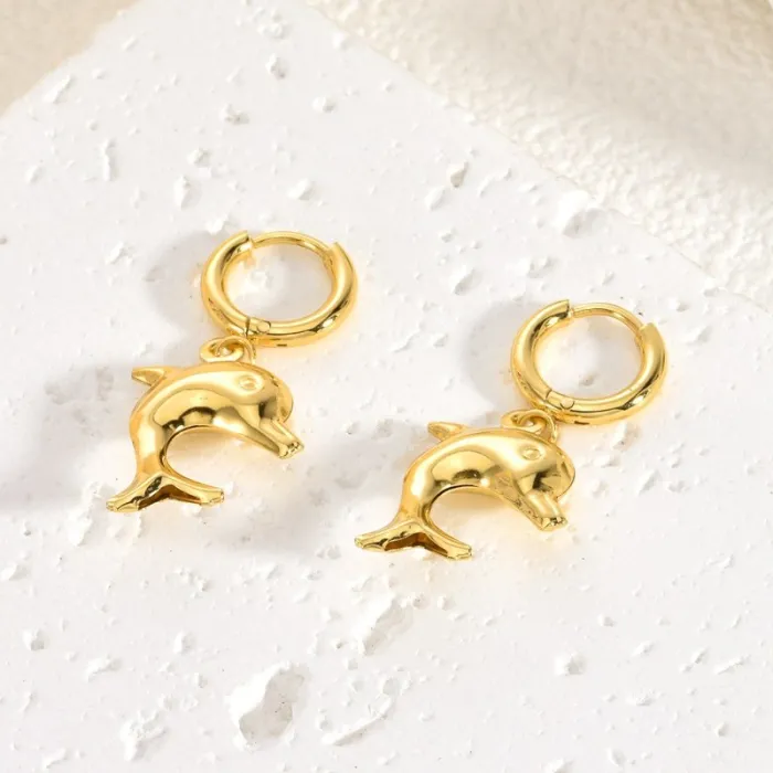 Elegant Vintage Gold Stainless Steel Earrings for Women High-End Statement Small Design Jewelry