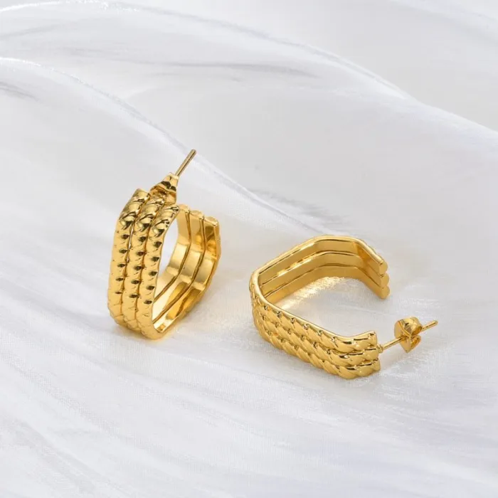 Stainless Steel Gold Earrings for Women Elegant Minimalist Design Chic Small Studs