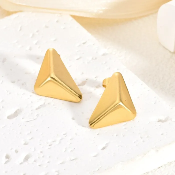 Stainless Steel Starfish Earrings for Women Elegant Lightweight Design Non-Fading Statement Jewelry