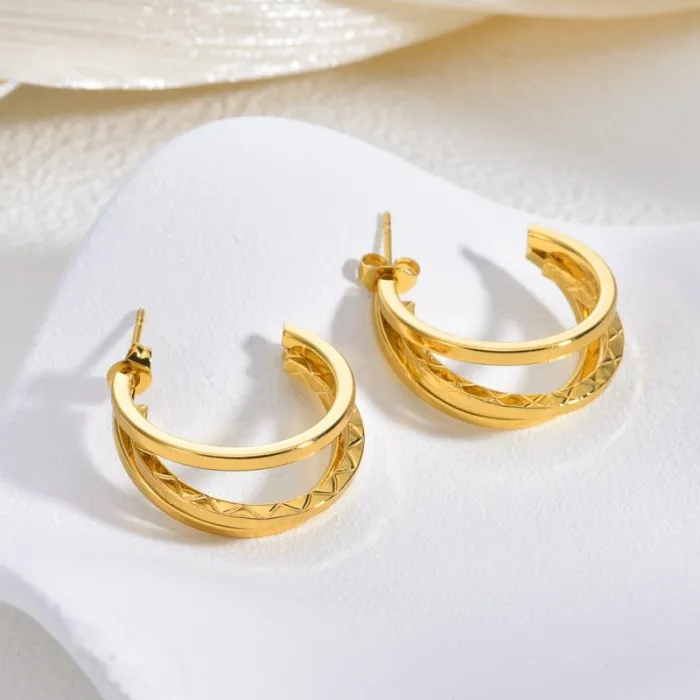 Elegant Irregular Gold Stainless Steel Earrings for Women Vintage Chic Small Luxury Style