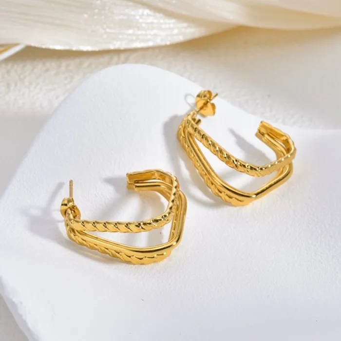 Elegant Irregular Gold Stainless Steel Earrings for Women Vintage Chic Small Luxury Style
