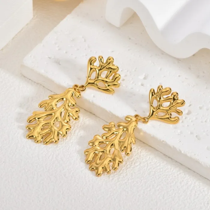 Vintage Coral 18K Gold Plated Stainless Steel Stud Earrings for Women Small Elegant Retro Jewelry