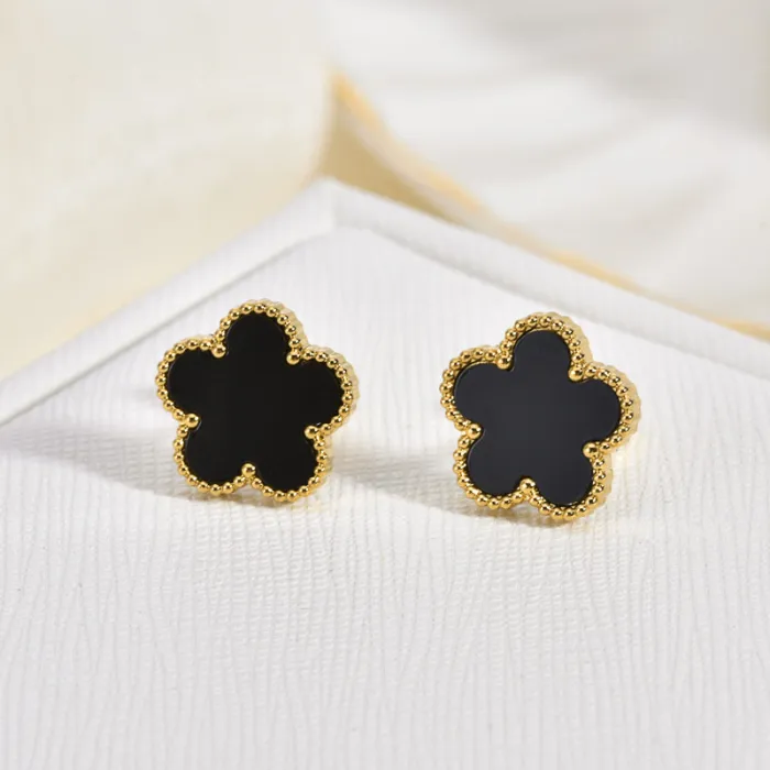 Five-Petal Flower 18K Gold Stainless Steel Stud Earrings for Women Minimalist Chic Jewelry