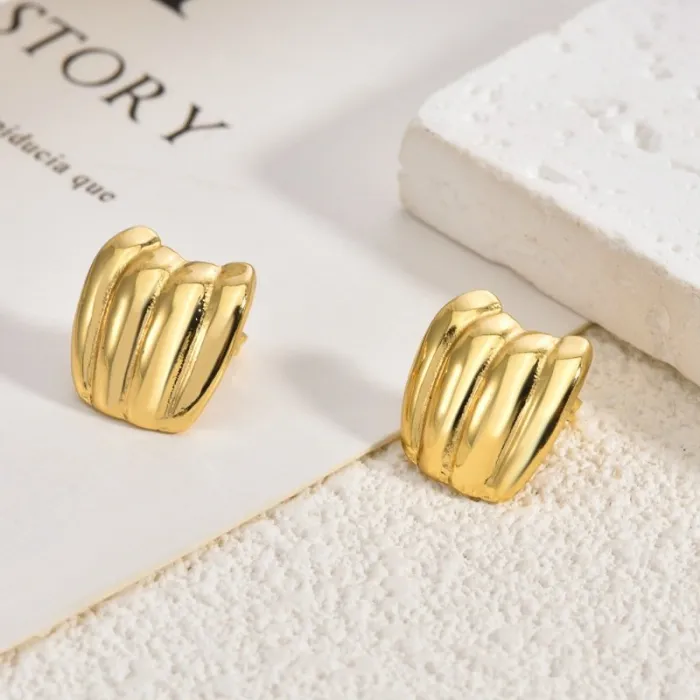 Bohemian Vintage Stainless Steel Earrings for Women Small Luxury Chic Stud Jewelry