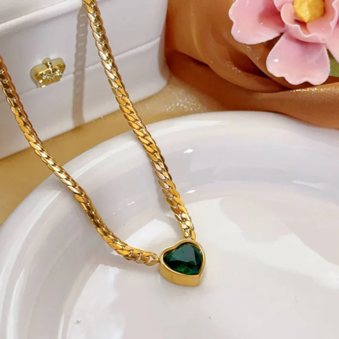 Gold Heart Zircon Necklace for Women – Titanium Steel Chunky Chain, Stylish Non-Fading Jewelry