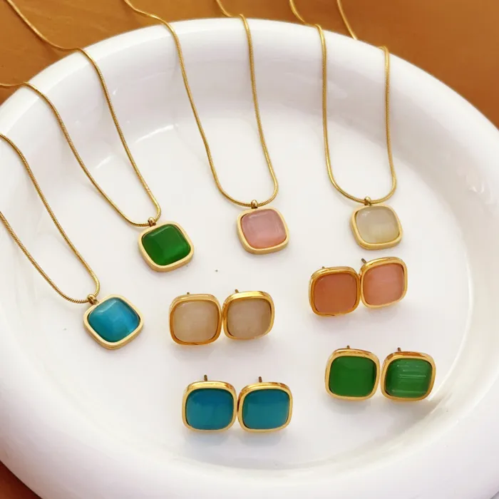 Wholesale Stainless Steel Colorful Square Pendant Necklace | Bulk Supplier & Factory Price Jewelry