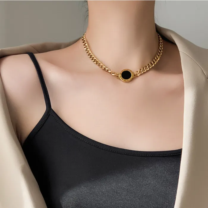 golden/necklace
