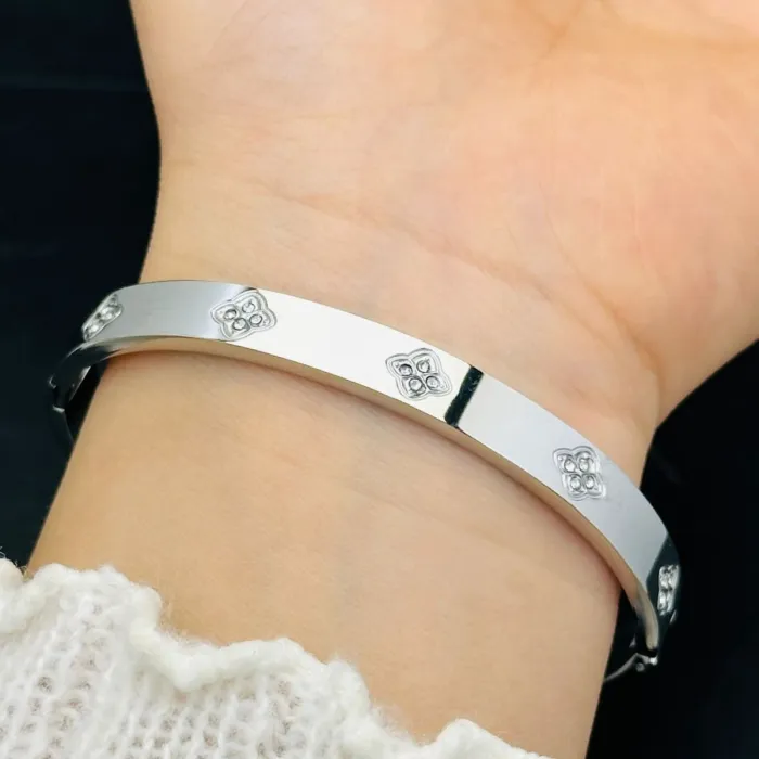 Wholesale Chic Round Zircon Bangle | Bulk Supplier & Factory Price Modern Stainless Steel Bracelet for Women