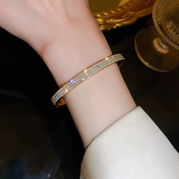 Wholesale Chic Round Zircon Bangle | Bulk Supplier & Factory Price Modern Stainless Steel Bracelet for Women
