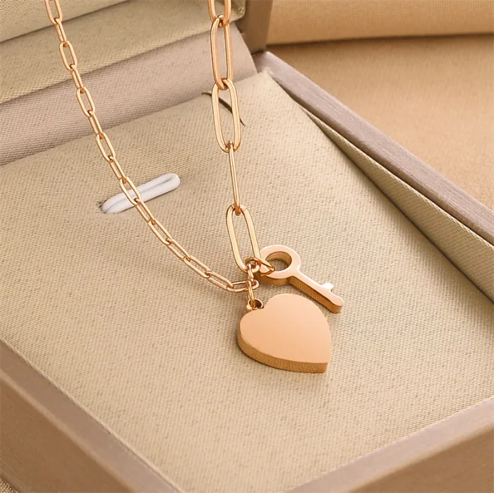 Wholesale Luxury Heart Necklace for Women | Factory Price Stainless Steel Jewelry Supplier