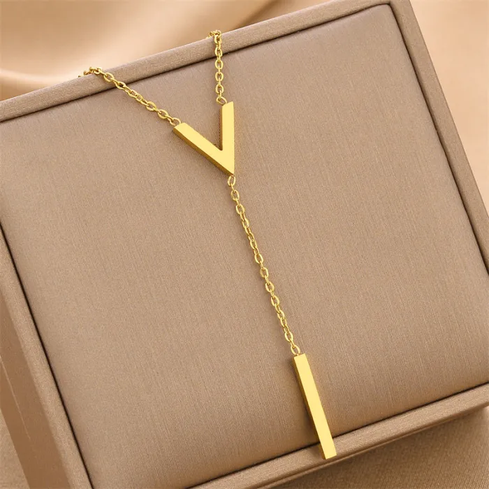 Wholesale Luxury Heart Necklace for Women | Factory Price Stainless Steel Jewelry Supplier