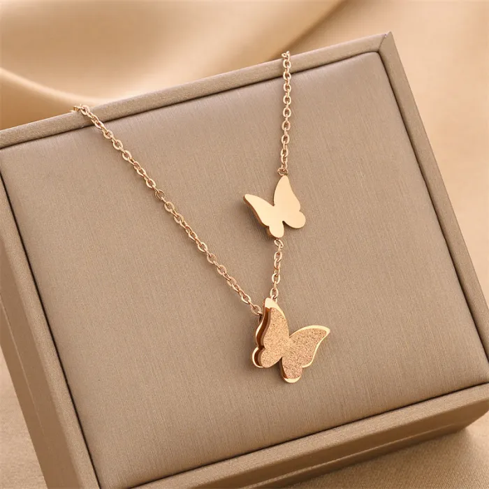 Wholesale Artistic Heart Stainless Steel Necklace | Factory Price Minimalist Jewelry for Women
