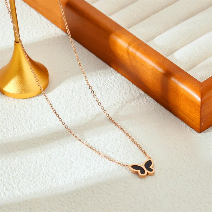 Wholesale Trendy Heart Necklace | Bulk Supplier & Factory Price Stainless Steel Fashion Accessory