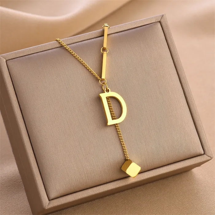 Wholesale Designer Heart Necklace | Factory Price Stainless Steel Minimalist Jewelry Supplier