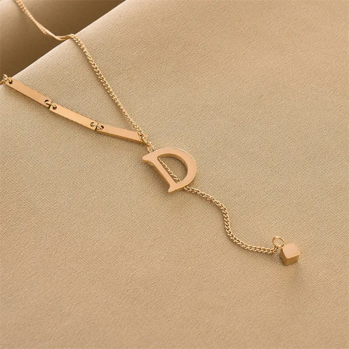 Wholesale Designer Heart Necklace | Factory Price Stainless Steel Minimalist Jewelry Supplier