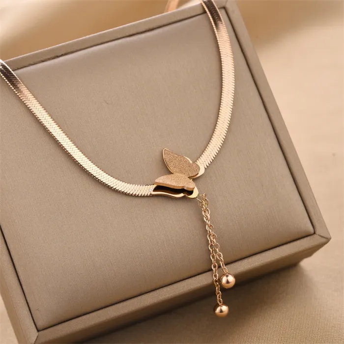 Wholesale Delicate Heart Stainless Steel Necklace | Factory Price Minimalist Jewelry for Women