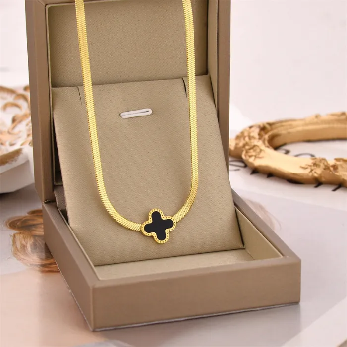 Wholesale Gift Heart Necklace | Factory Price Stainless Steel Luxury Jewelry for Women