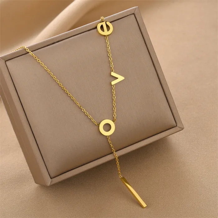 Wholesale Stainless Steel Necklace Collection | Bulk Supplier & Factory Price Minimalist Jewelry for Women