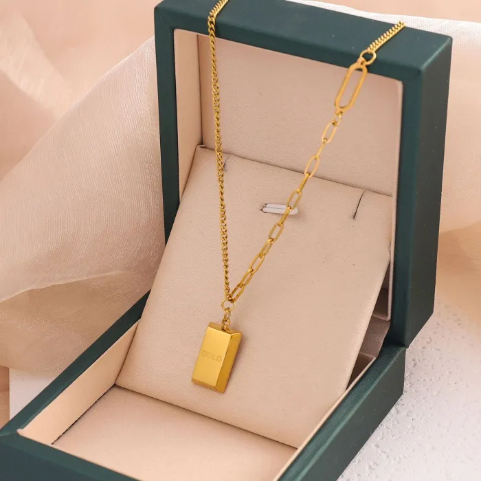 Wholesale Luxury Stainless Steel Necklace Set | Factory Price Water-Resistant Jewelry Supplier for Women