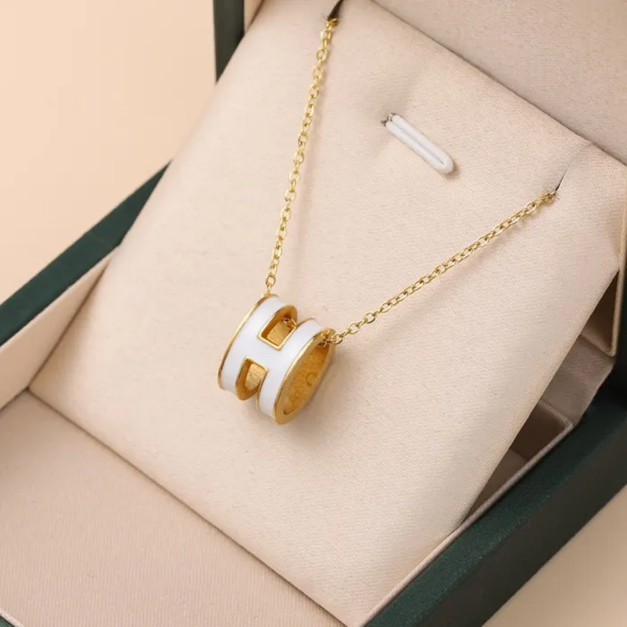 Wholesale Water-Resistant Stainless Steel Necklace | Bulk Supplier & Factory Price Durable Jewelry