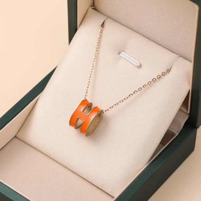 Wholesale Water-Resistant Stainless Steel Necklace | Bulk Supplier & Factory Price Durable Jewelry