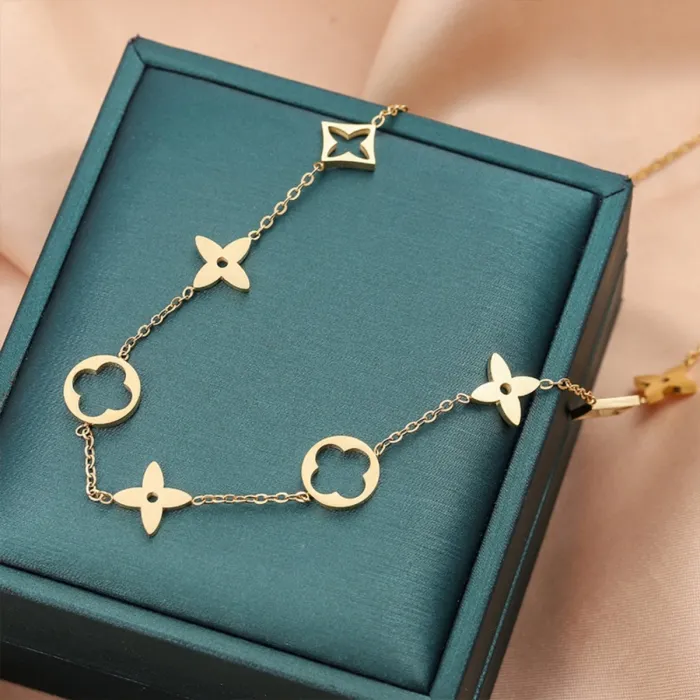 Wholesale Summer-Style Stainless Steel Necklaces | Factory Price Minimalist Jewelry Supplier