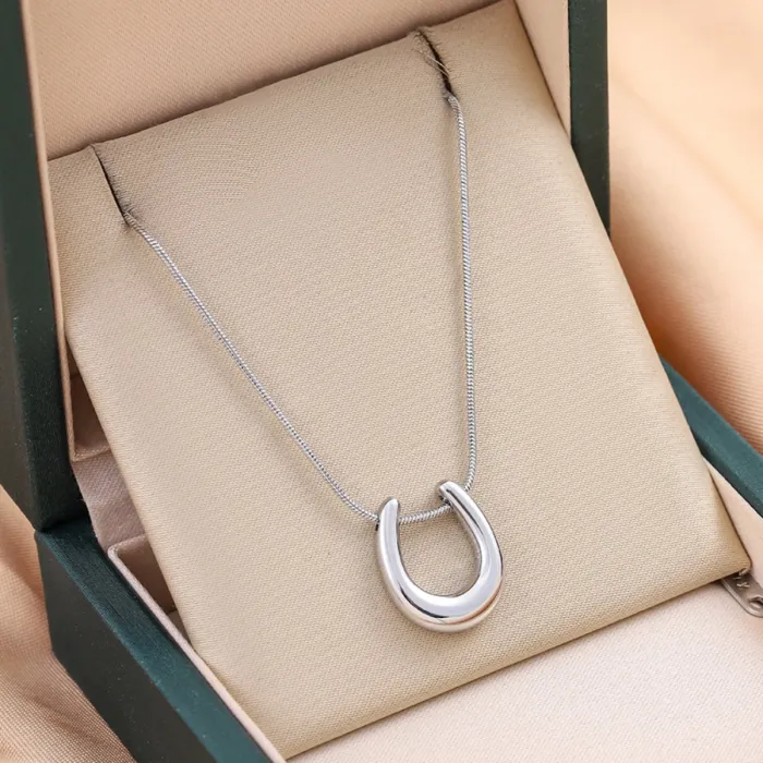 Wholesale Summer-Style Stainless Steel Necklaces | Factory Price Minimalist Jewelry Supplier