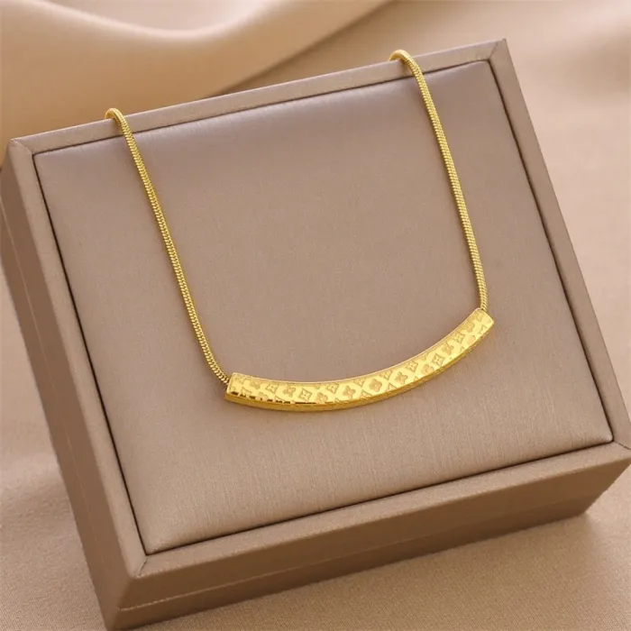 Wholesale Feminine Stainless Steel Necklace | Factory Price Bulk Supplier Elegant Jewelry