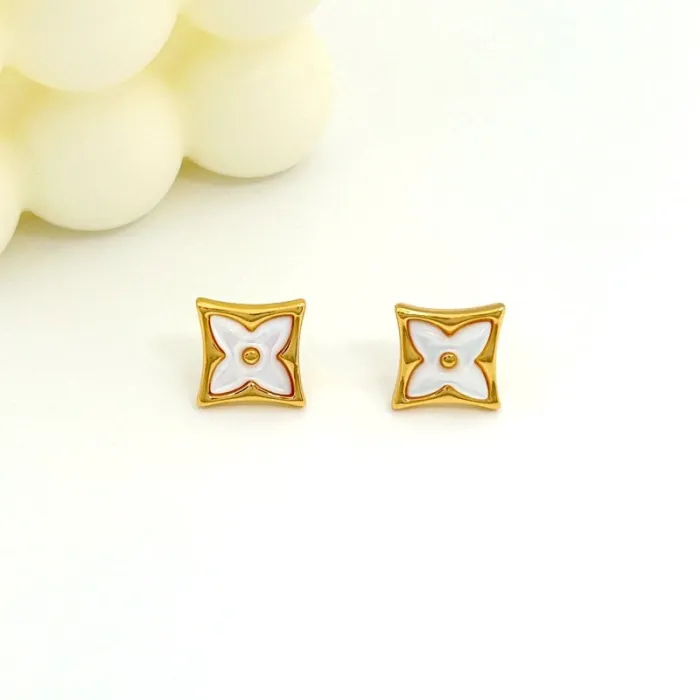 Titanium Steel Earrings Wholesale | Factory Price Non-Tarnish Stainless Steel Jewelry for Fashion Stores