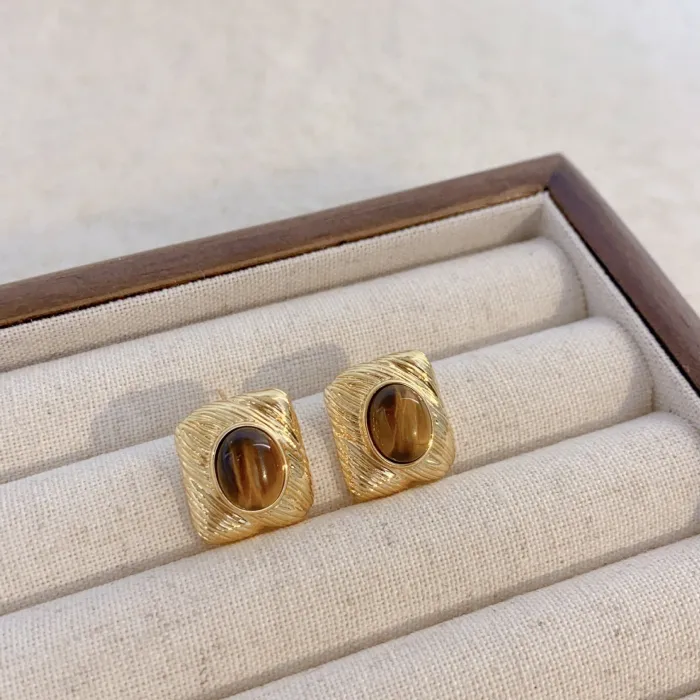 Wholesale 18K Gold Plated Copper Earrings | Bulk Supplier Factory Price Brown Tiger Eye Style Retro Stud Jewelry