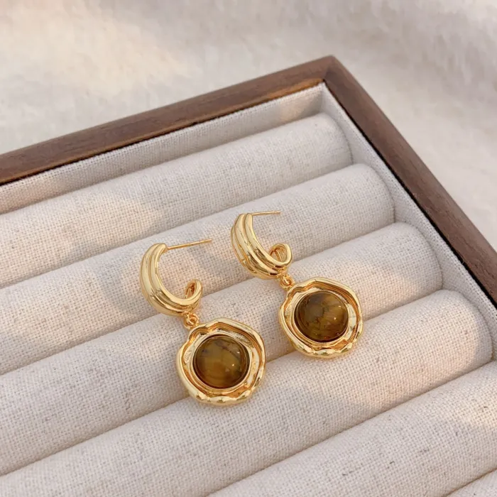 Factory Price 18K Gold Plated Earrings | Wholesale Retro Brown Stone Stud Jewelry for Women, Bulk Supplier