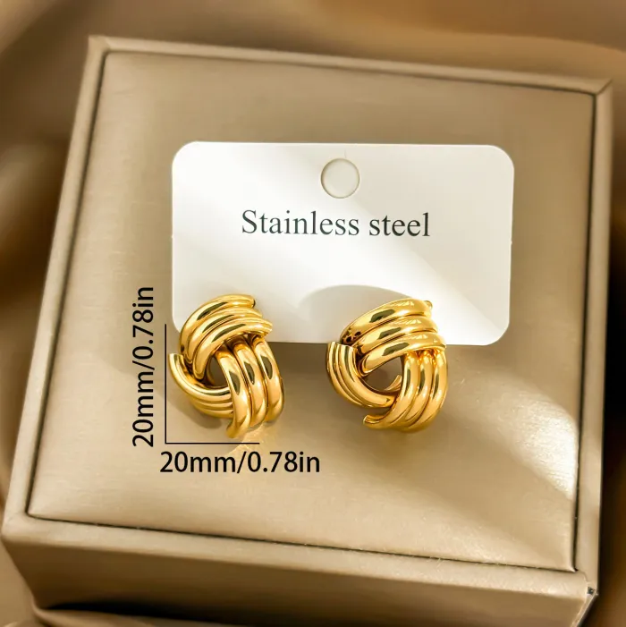 Wholesale Hollow Oval Earrings | Bulk Supplier Factory Price Geometric Circle Hoop Jewelry for Trendy Women