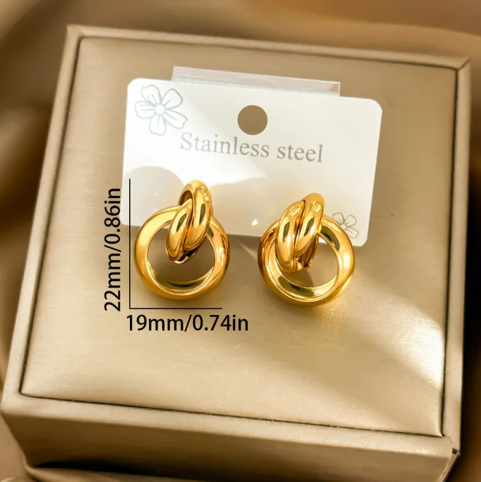 Wholesale Statement Geometric Earrings | Factory Price Hollow Oval Hoop Jewelry for Women