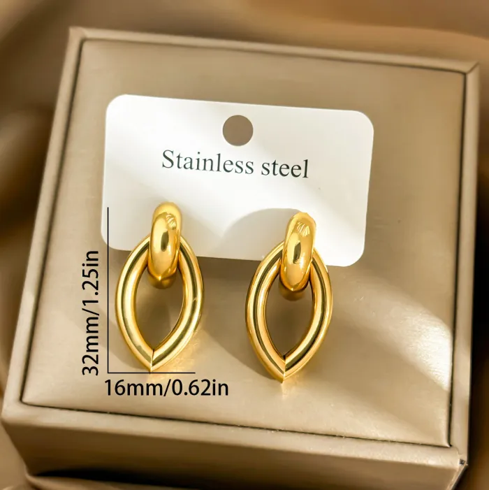 Wholesale Statement Geometric Earrings | Factory Price Hollow Oval Hoop Jewelry for Women