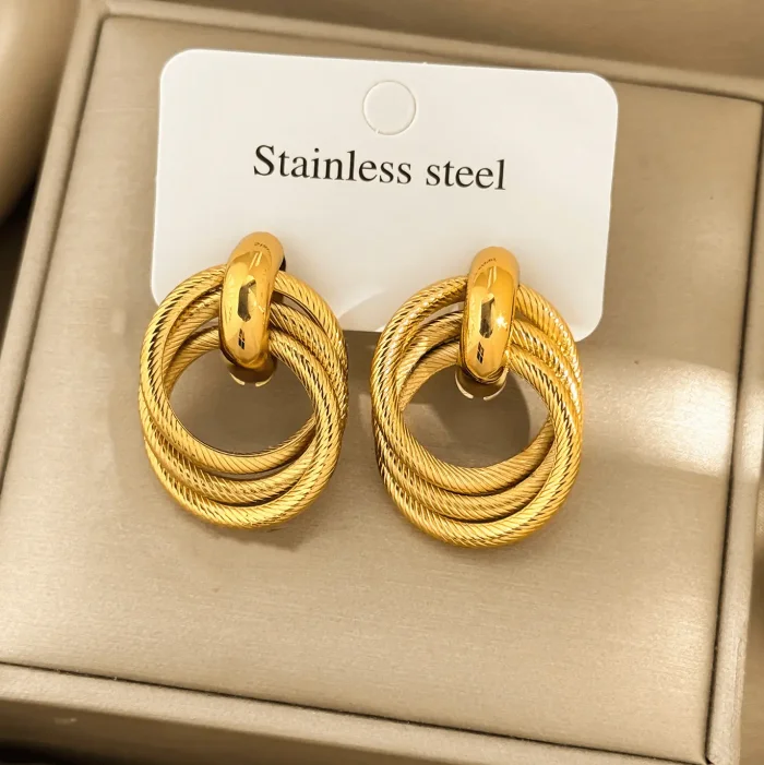 Factory Price Minimalist Hoop Earrings | Wholesale Hollow Round Oval Geometric Jewelry for Women