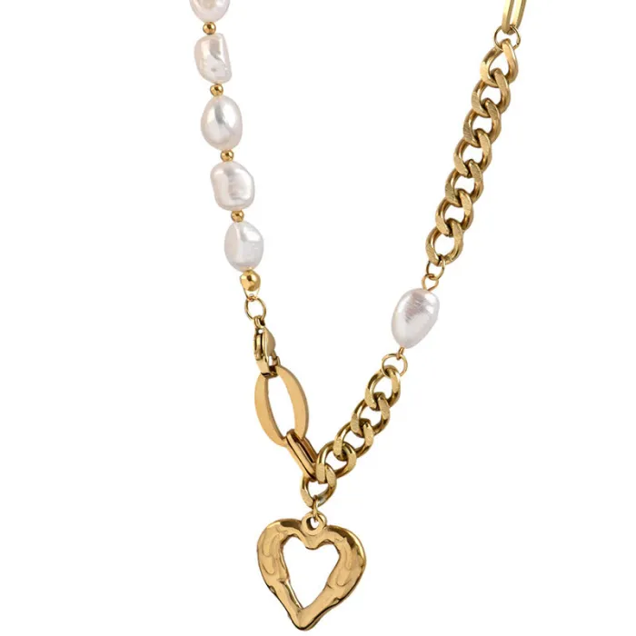 Minimalist Retro Metal Heart Pearl Necklace for Women | Elegant Stainless Steel Clavicle Chain