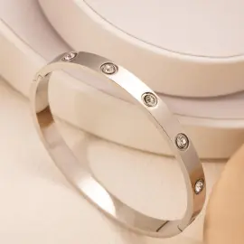 18K Gold Four-Leaf Clover Titanium Steel Bracelet | Lucky Charm Crystal Bangle for Women - Jewelryto