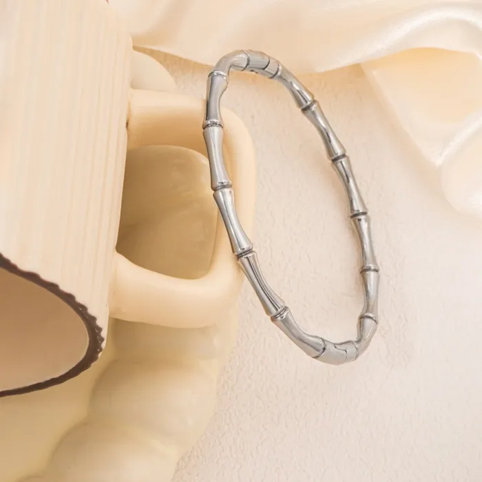 18K Gold Four-Leaf Clover Titanium Steel Bracelet | Lucky Charm Crystal Bangle for Women