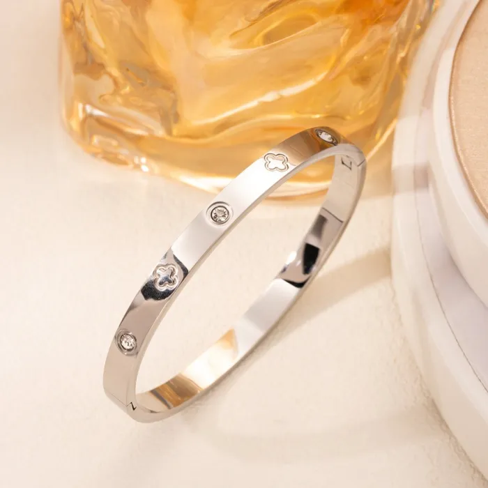 18K Gold Heart Crystal Bangle | Minimalist Titanium Steel Love Bracelet for Women