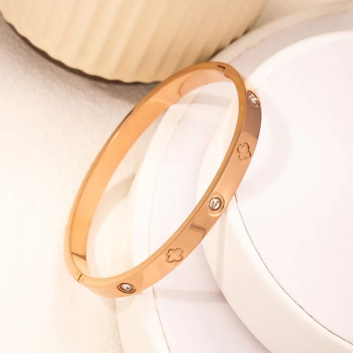 18K Gold Heart Crystal Bangle | Minimalist Titanium Steel Love Bracelet for Women
