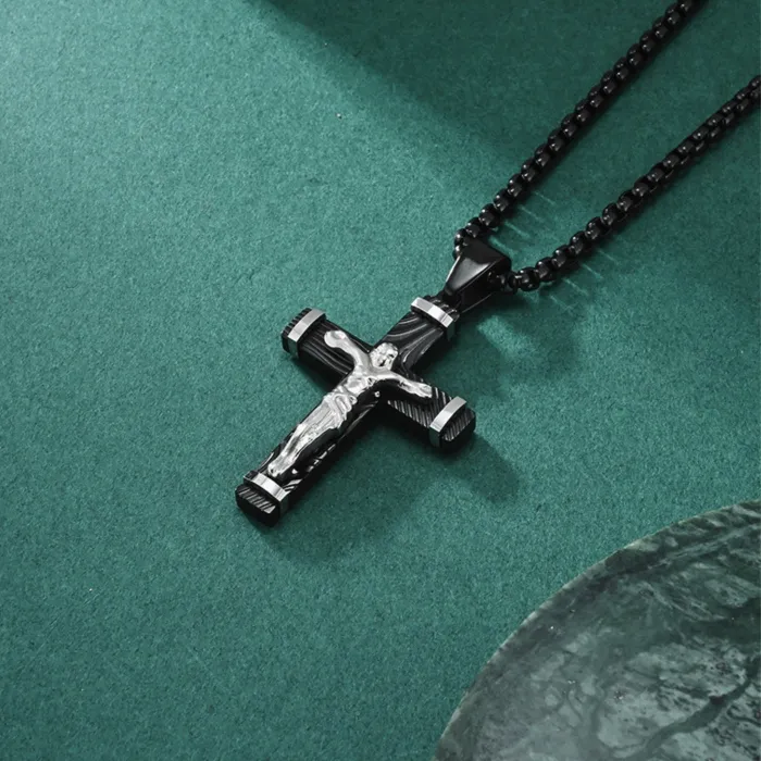 Cross-Border New Titanium Steel Men's Pendant | European Small-Size Damascus Pattern Cross | Vintage Trendy Necklace
