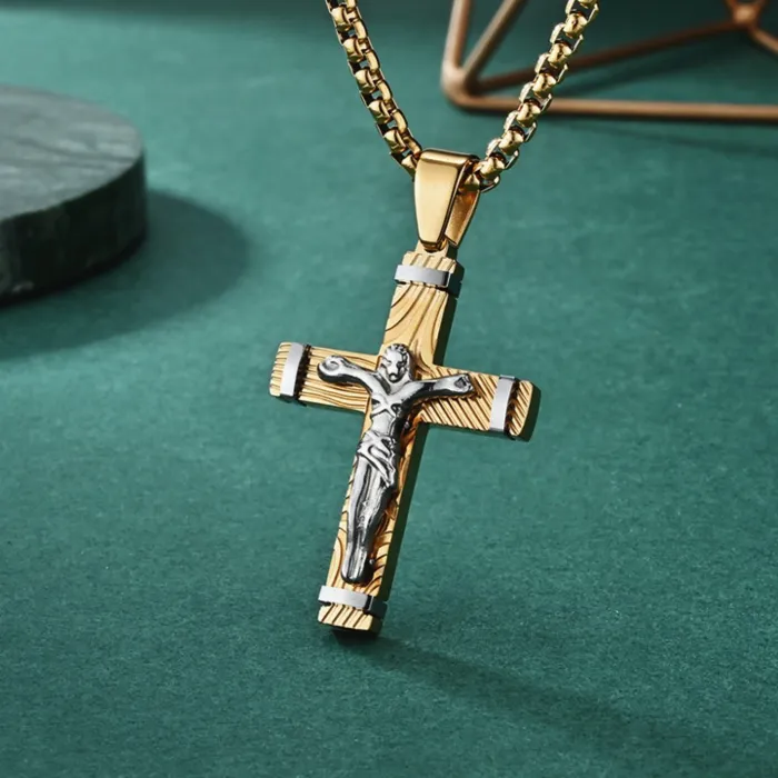 Cross-Border New Titanium Steel Men's Pendant | European Small-Size Damascus Pattern Cross | Vintage Trendy Necklace