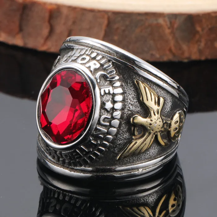 Men's Eagle Gemstone Military Ring – Bold Soaring Hawk Design, Vintage Titanium Steel